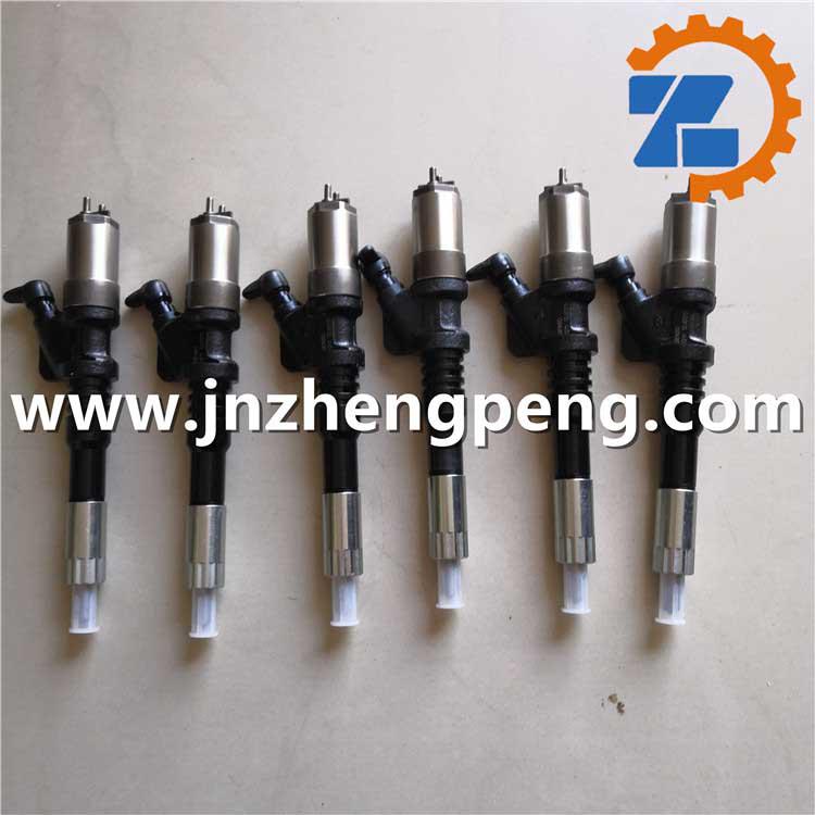 小松各種機型噴油器總成